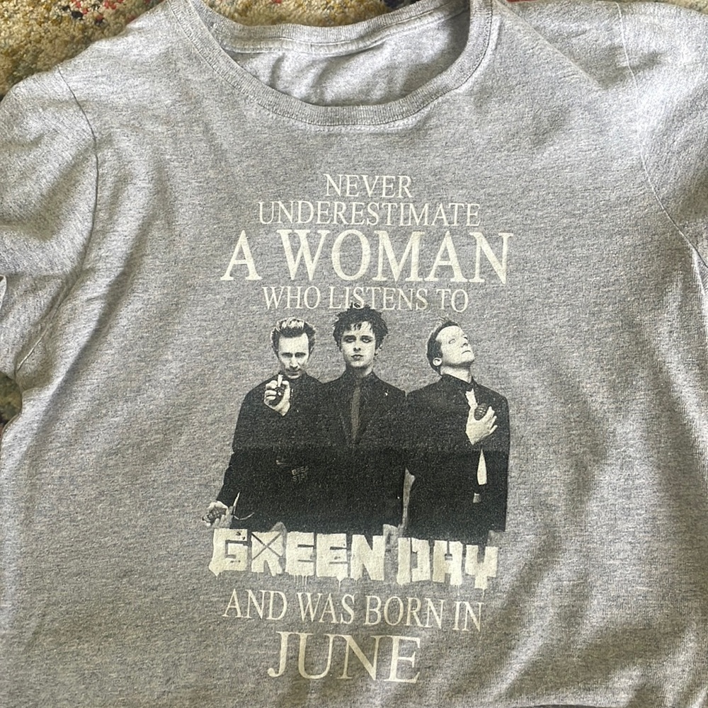 Size Small Green Day T-shirt